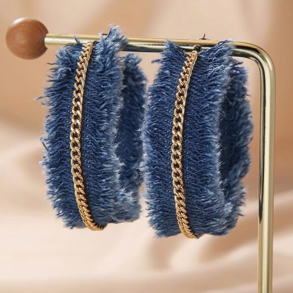 Denim Circle Hoop Earrings with Gold Chain – Handmade Boho Statement Jewelry - Picture 4 of 5